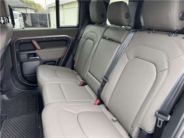 2024 LAND Rover DEFENDER — миниатюра 18