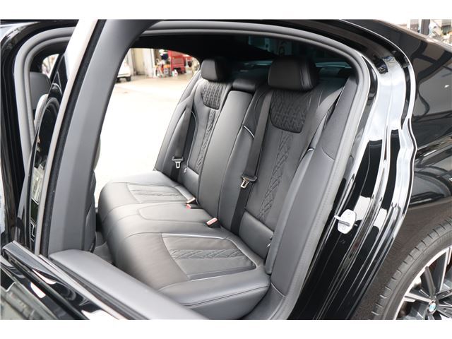 صورة مصغرة 56 لـ 2021 BMW 7 SERIES