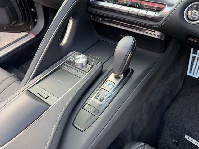 صورة مصغرة 22 لـ 2022 Lexus LC