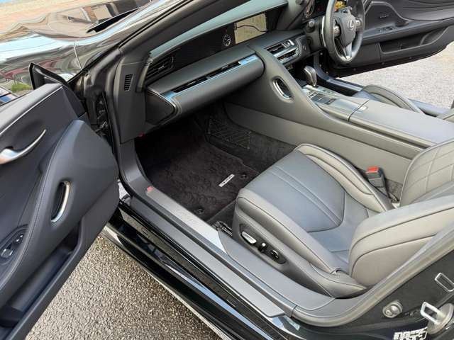 صورة مصغرة 29 لـ 2022 Lexus LC