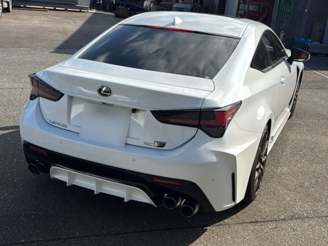 2021 Lexus RC F photo 2