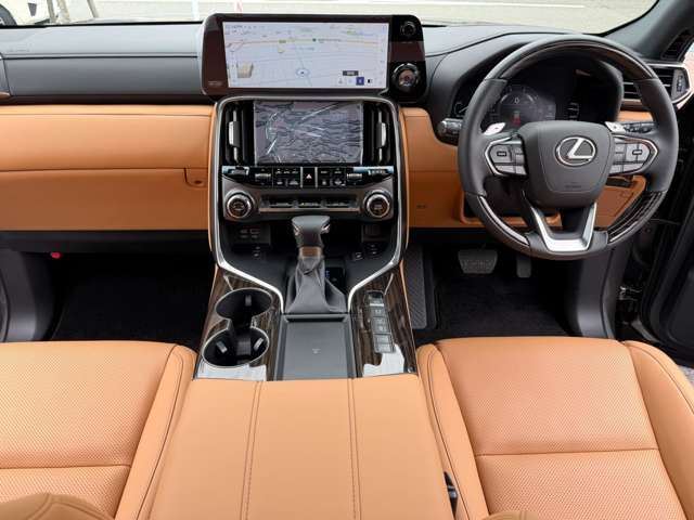صورة 3 لـ 2025 Lexus LX