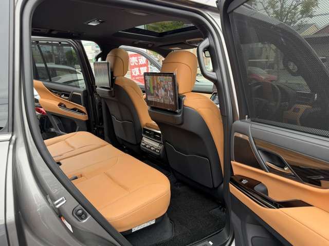 2025 Lexus LX — миниатюра 36