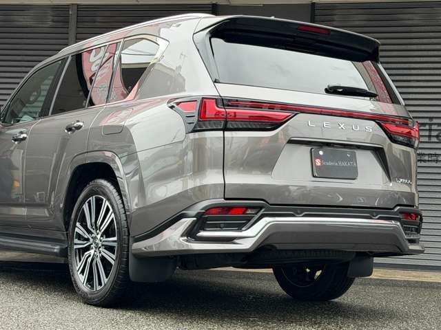 صورة 8 لـ 2025 Lexus LX