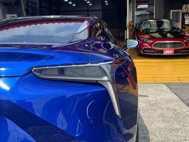 2018 Lexus LC — миниатюра 24