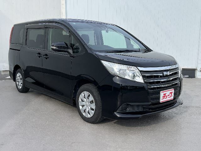 2016 Toyota NOAH — миниатюра 7