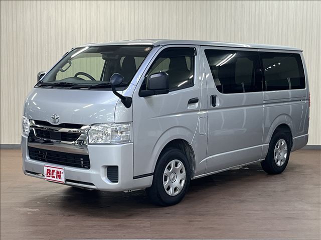 2022 Toyota HIACE 照片 1