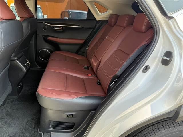 صورة مصغرة 18 لـ 2014 Lexus NX