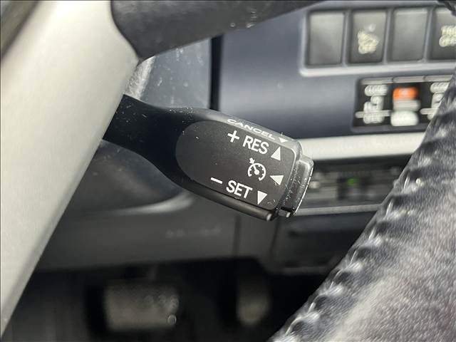 صورة مصغرة 30 لـ 2014 Toyota VOXY