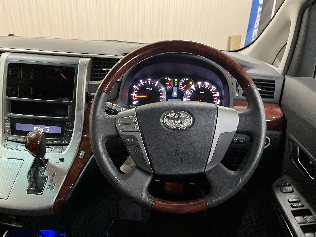2009 Toyota VELLFIRE — миниатюра 14