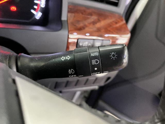2009 Toyota VELLFIRE — миниатюра 17