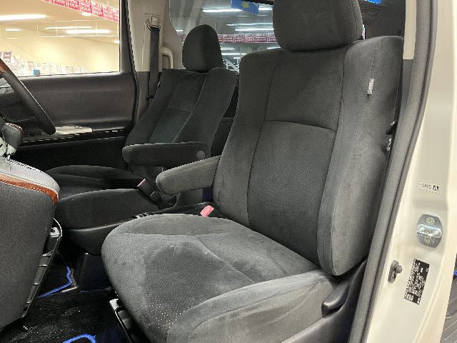 2009 Toyota VELLFIRE — миниатюра 19