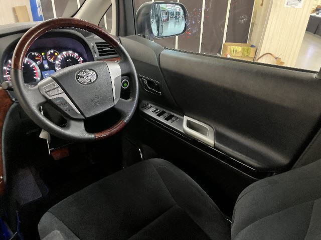 2009 Toyota VELLFIRE — миниатюра 22