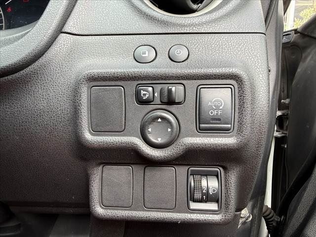 صورة مصغرة 6 لـ 2013 Nissan NOTE