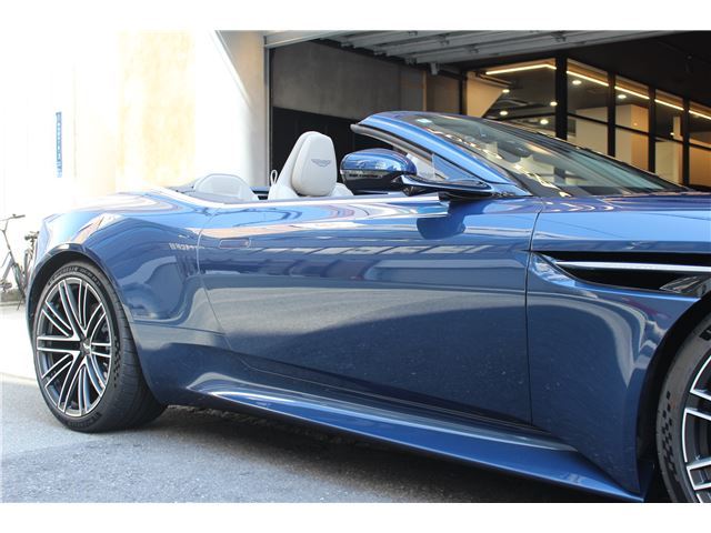 2024 Aston Martin DB12 VOLANTE — фото 14