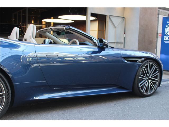 2024 Aston Martin DB12 VOLANTE — фото 16