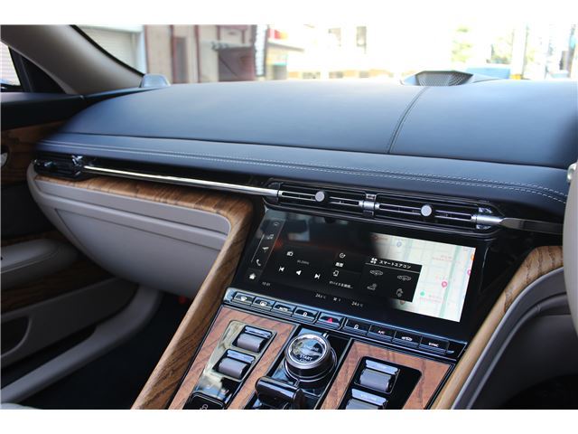 صورة مصغرة 19 لـ 2024 Aston Martin DB12 VOLANTE