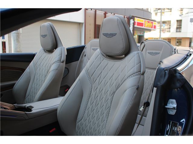 صورة مصغرة 24 لـ 2024 Aston Martin DB12 VOLANTE