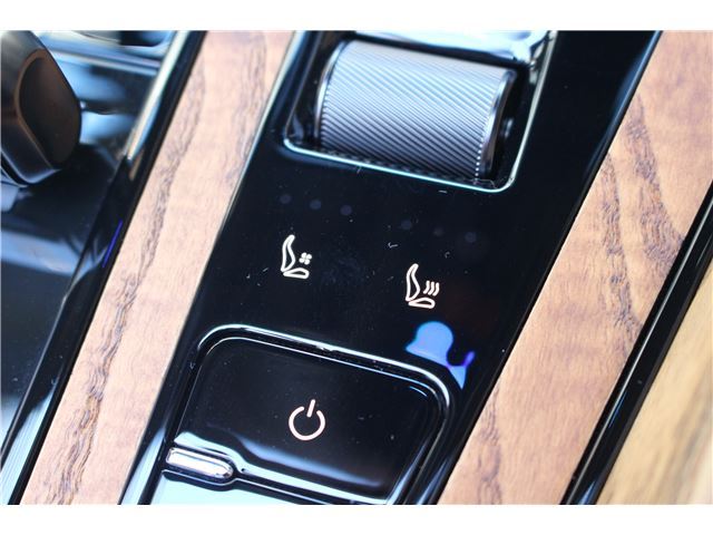 صورة مصغرة 32 لـ 2024 Aston Martin DB12 VOLANTE