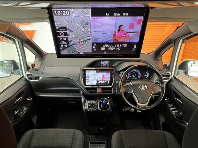 صورة 2 لـ 2014 Toyota VOXY
