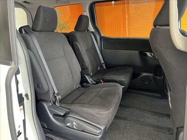 2014 Toyota VOXY 缩略图 18