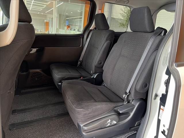 2014 Toyota VOXY 缩略图 19