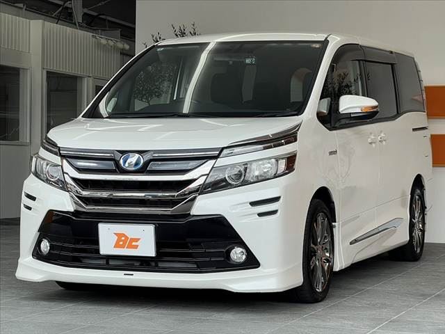 صورة 10 لـ 2014 Toyota VOXY