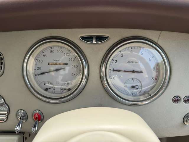 صورة مصغرة 39 لـ 1991 Nissan FIGARO