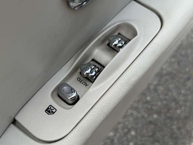 صورة مصغرة 43 لـ 1991 Nissan FIGARO