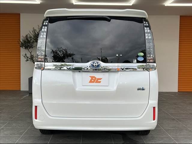 صورة مصغرة 14 لـ 2014 Toyota VOXY