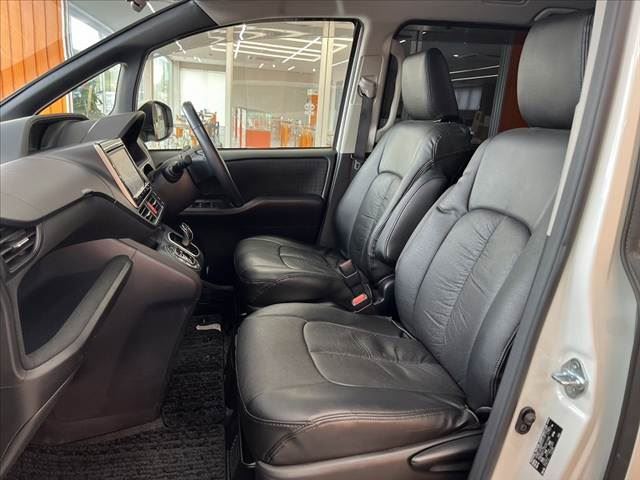 صورة مصغرة 17 لـ 2014 Toyota VOXY