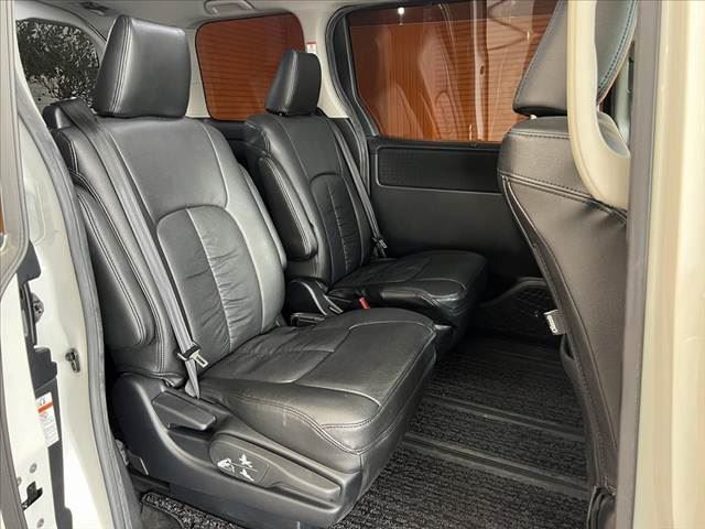 صورة مصغرة 18 لـ 2014 Toyota VOXY