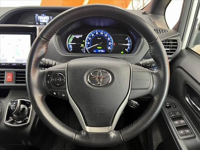 صورة مصغرة 29 لـ 2014 Toyota VOXY