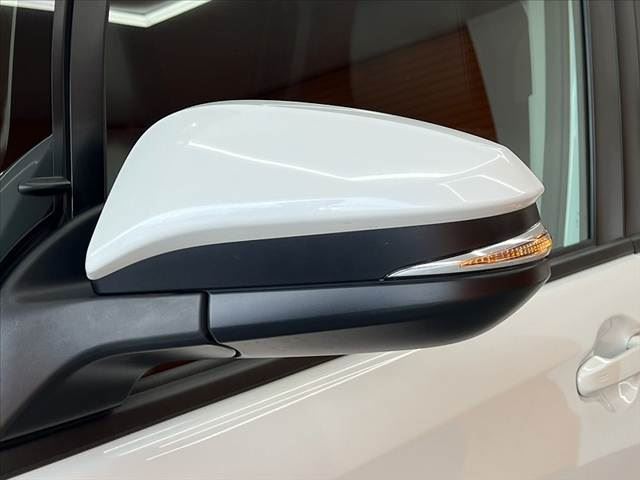 صورة مصغرة 36 لـ 2014 Toyota VOXY