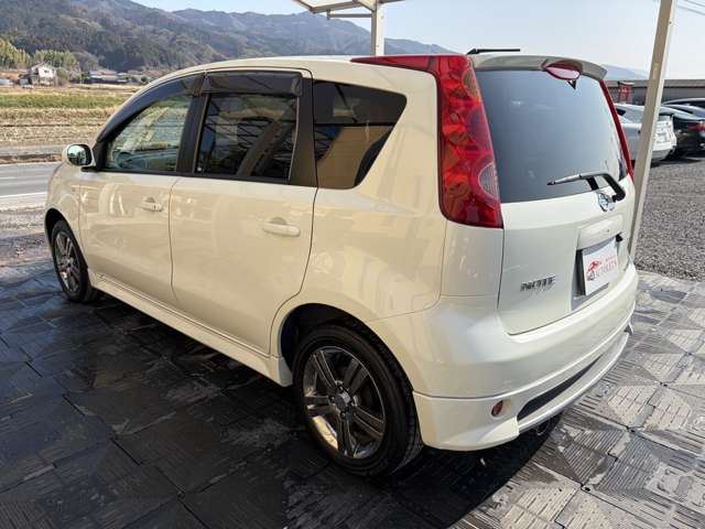 صورة مصغرة 2 لـ 2007 Nissan NOTE