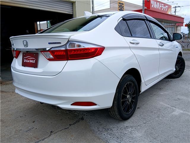 2015 Honda GRACE — фото 2