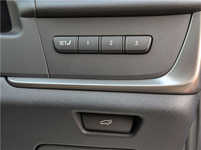 صورة مصغرة 36 لـ 2023 Lexus RZ