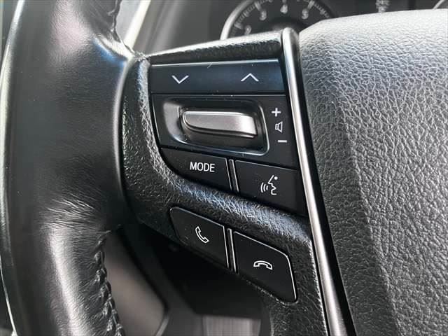 2017 Toyota VELLFIRE — миниатюра 11