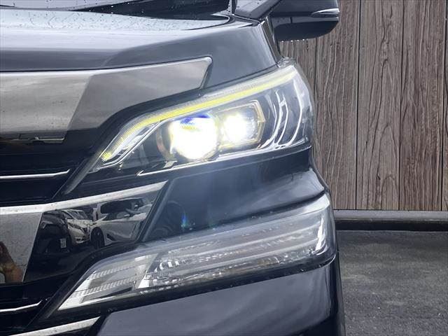 2017 Toyota VELLFIRE — миниатюра 18