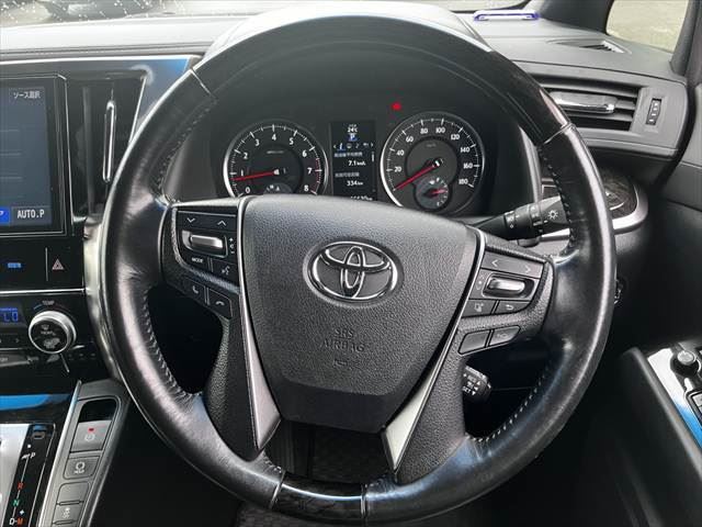 2017 Toyota VELLFIRE photo 10