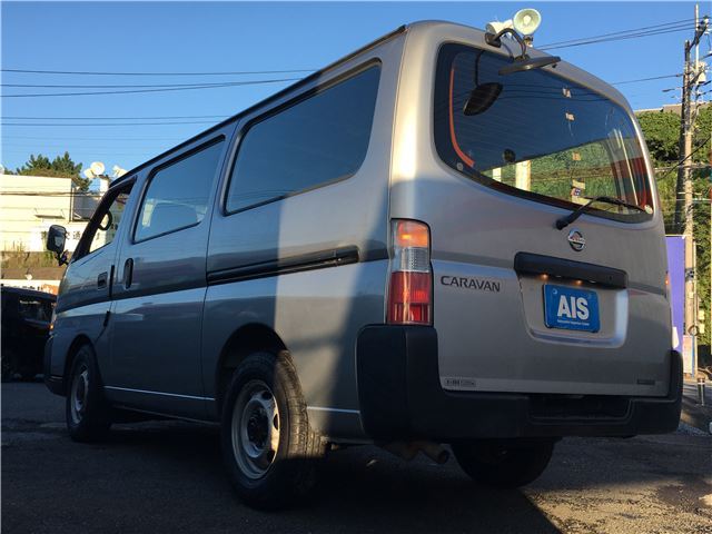 2003 Nissan CARAVAN — фото 2