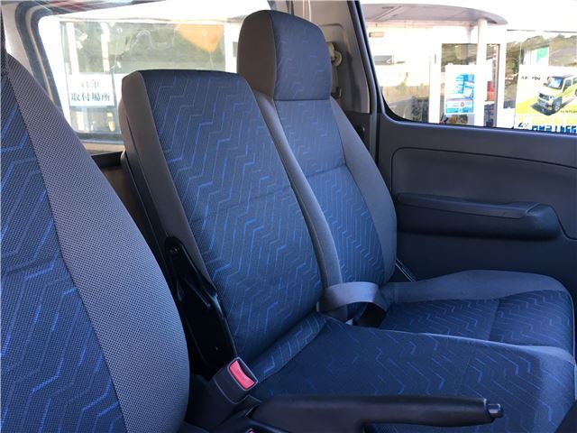 2003 Nissan CARAVAN 缩略图 37
