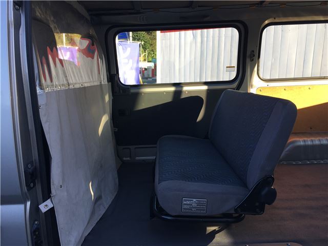 2003 Nissan CARAVAN 缩略图 45