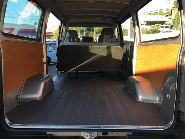 2003 Nissan CARAVAN 缩略图 47