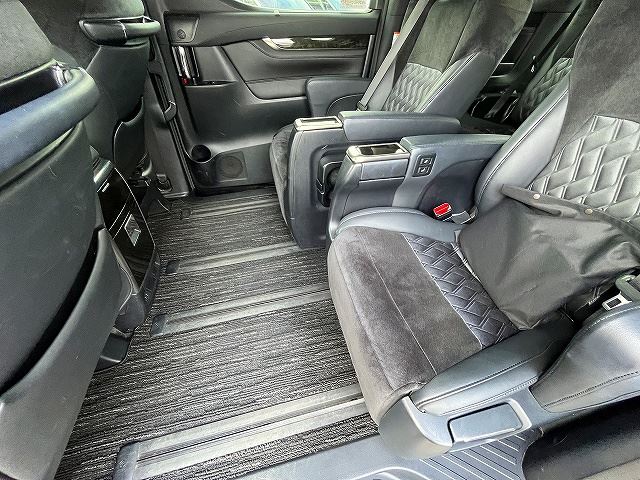صورة مصغرة 13 لـ 2016 Toyota VELLFIRE