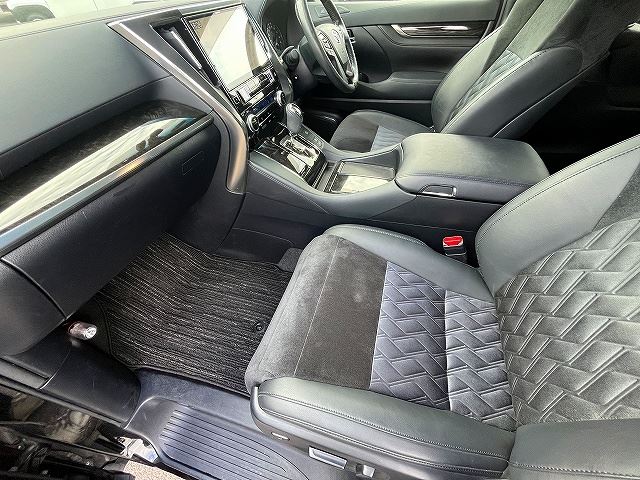 صورة مصغرة 19 لـ 2016 Toyota VELLFIRE