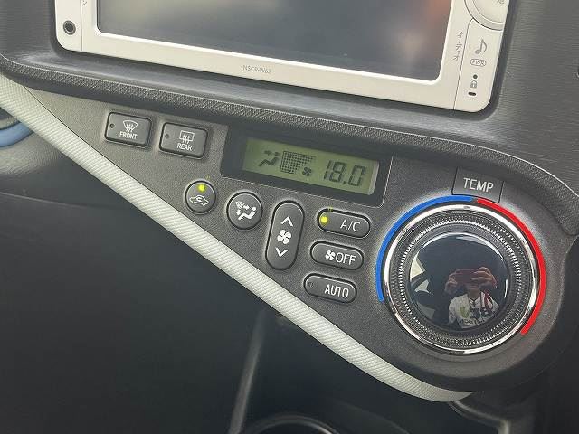صورة مصغرة 17 لـ 2013 Toyota AQUA