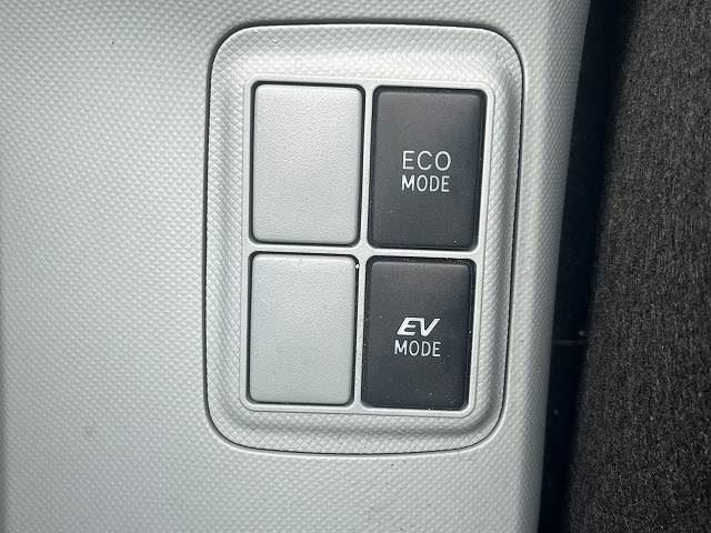 صورة مصغرة 19 لـ 2013 Toyota AQUA