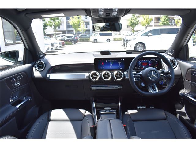 2025 Mercedes-BENZ GLB-CLASS AMG — фото 3