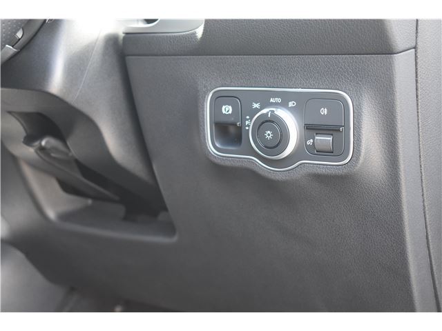 صورة مصغرة 45 لـ 2025 Mercedes-BENZ GLB-CLASS AMG